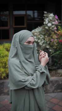 Shafa Dress by Ryanda - Image 9